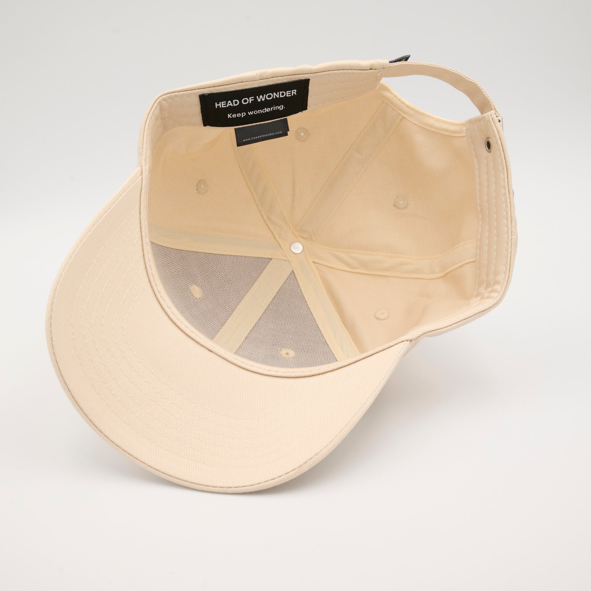 XL HEAD OF WONDER Cap Beige – Baseball Cap Detail