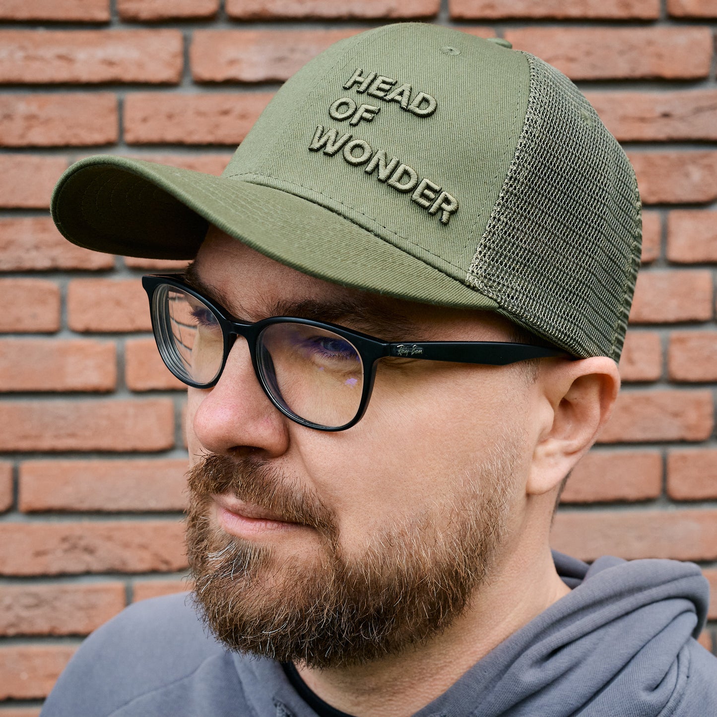 XL kšiltovka HEAD OF WONDER Olivová – Classic Trucker Hat
