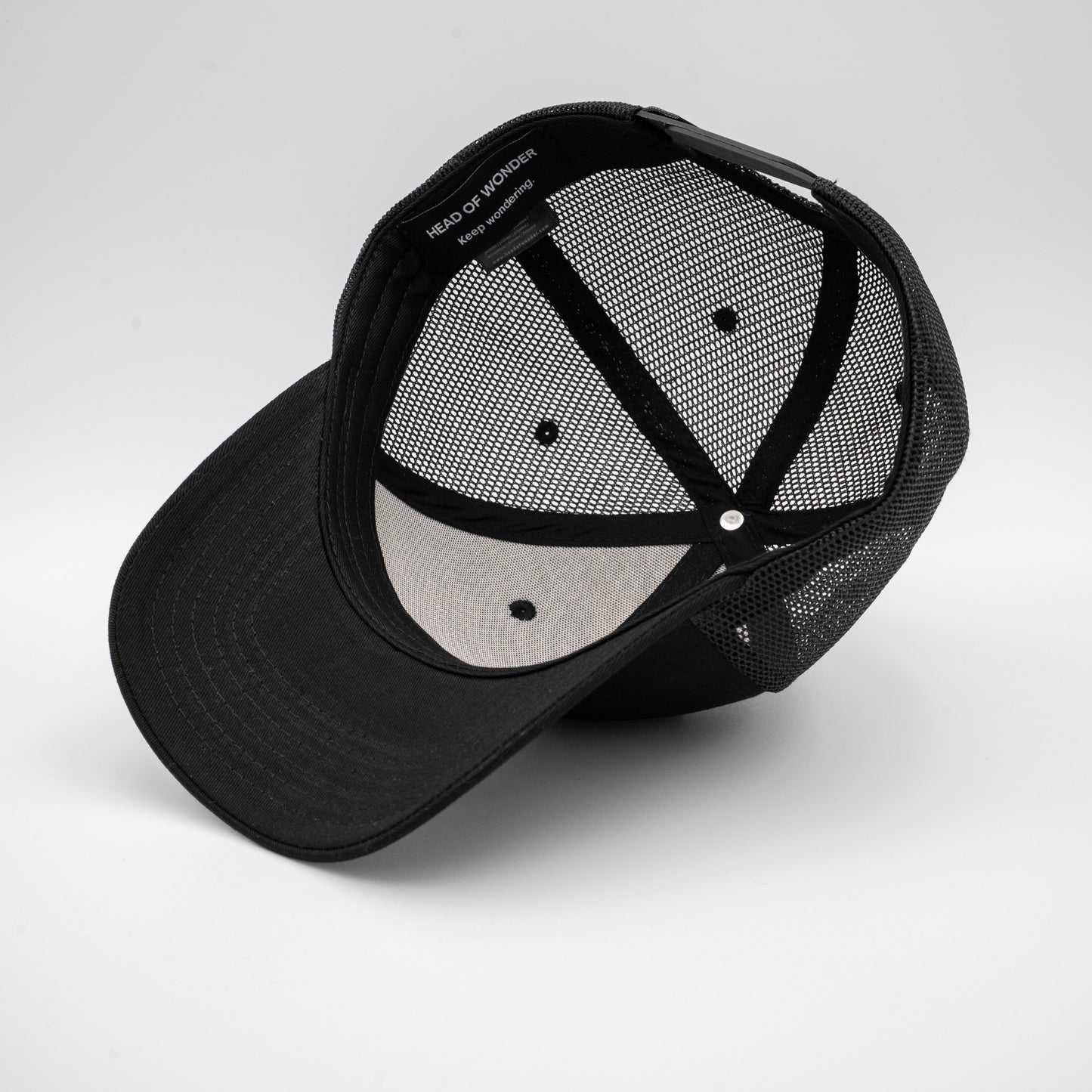 XL HEAD OF WONDER Cap Black – Classic Trucker Hat Bottom
