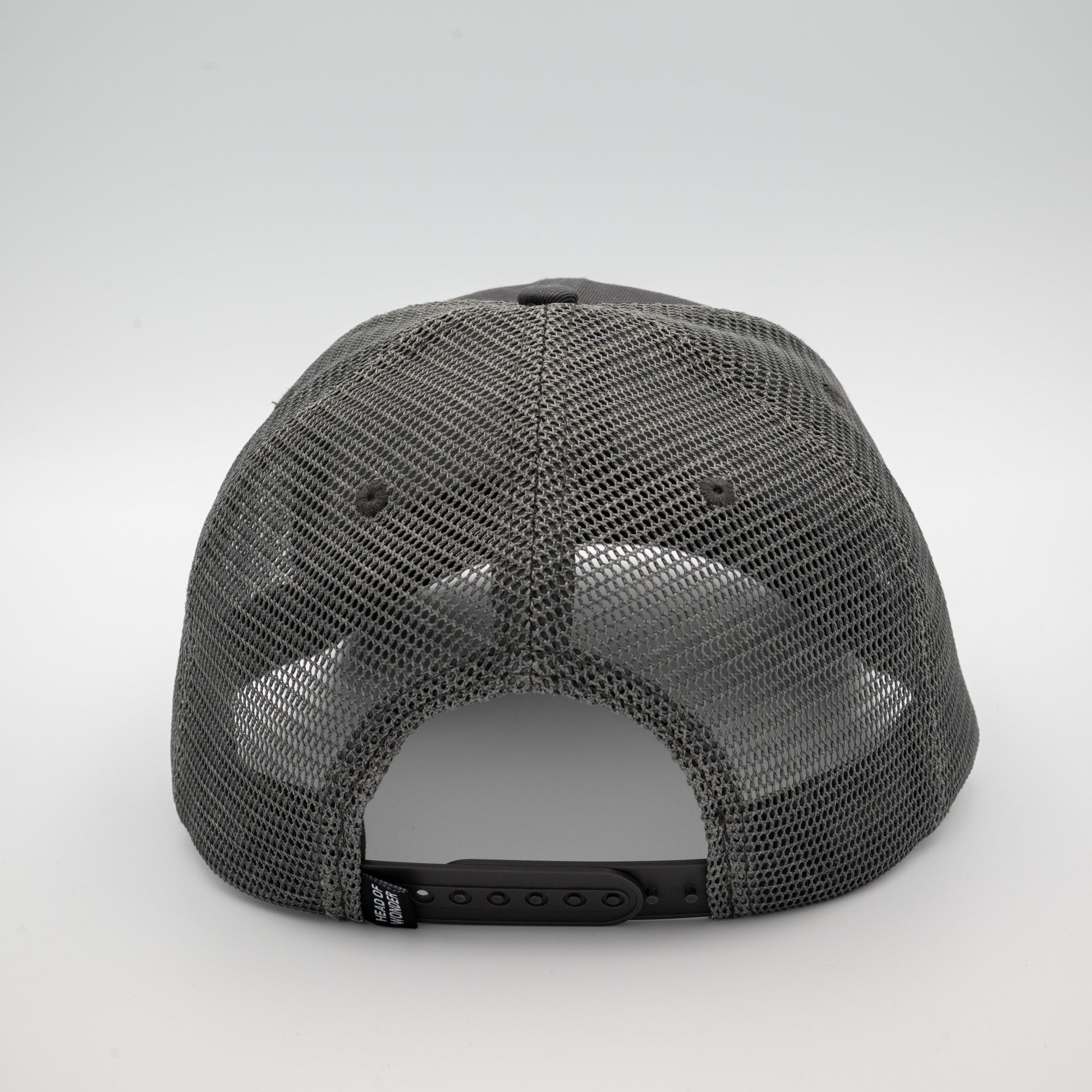 XL HEAD OF WONDER Cap Dark Grey – Classic Trucker Hat Back